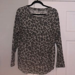 Leopard print waffle shirt size Large